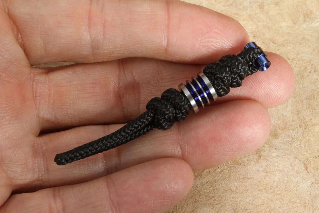 Exclusive Chris Reeve Knives Small Sebenza 31 Blue Ring Lanyard