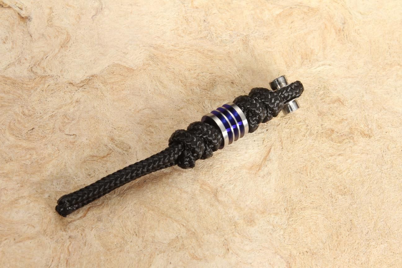 Exclusive Chris Reeve Knives Large Inkosi Blue Ring Lanyard