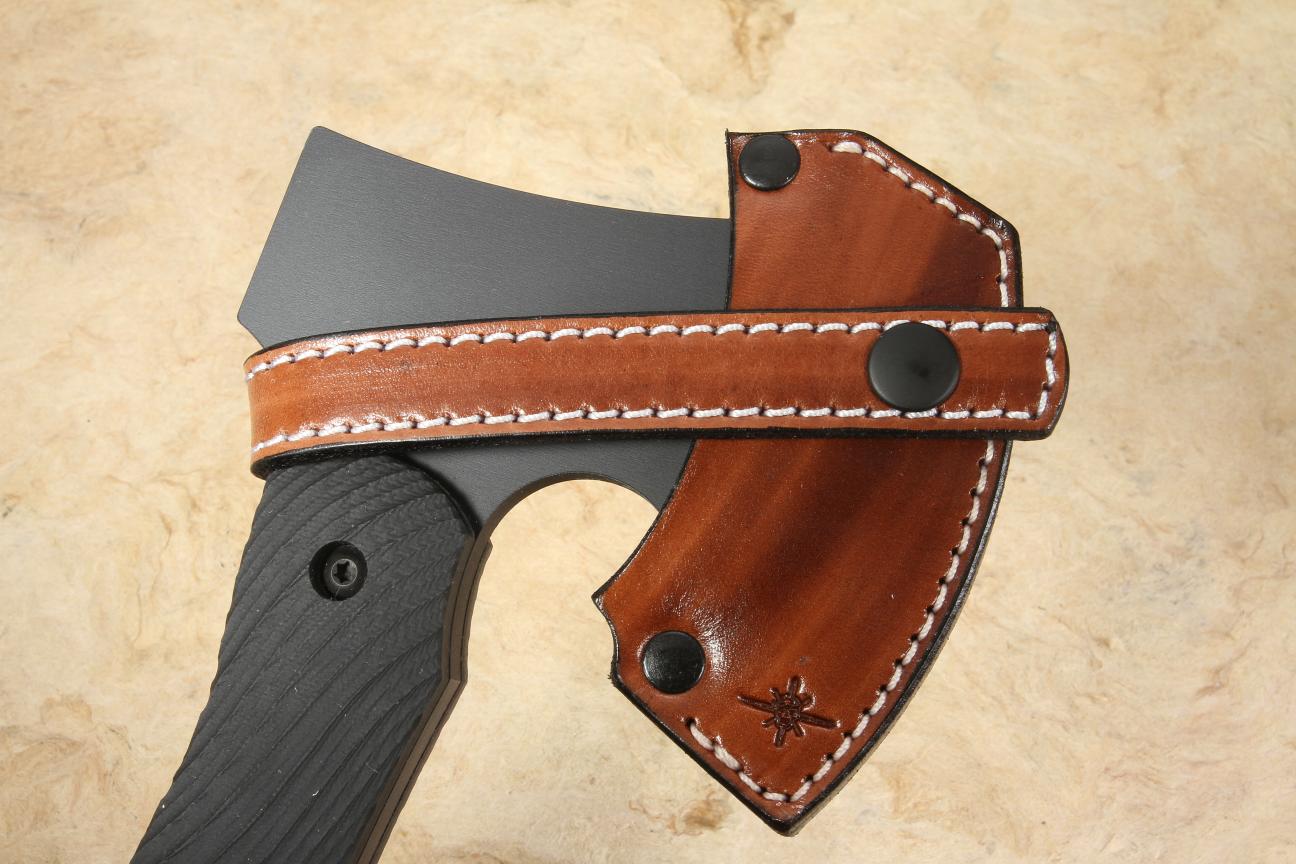 Toor Camp Axe Shadow Black