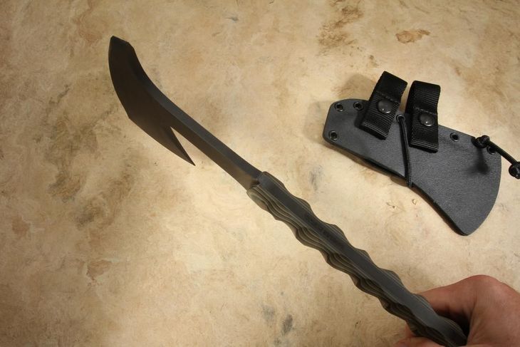 Winkler Ridge Line Hatchet - Sculpted Camo G10