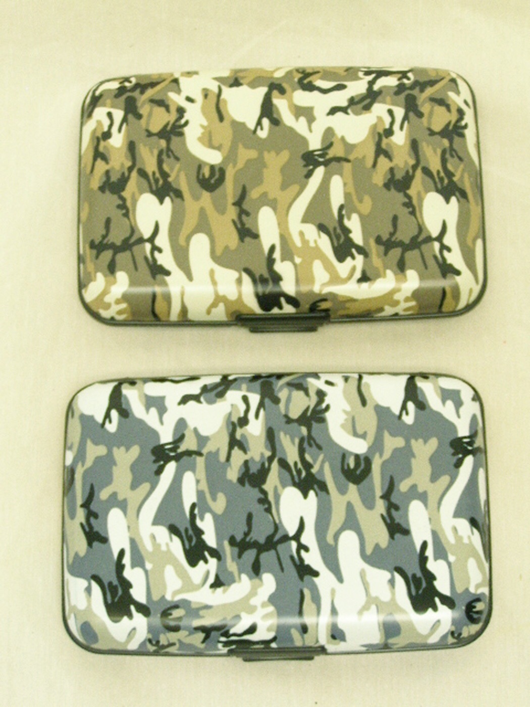 Credit card protection case wallet RFID blocking camouflage tan camo Credit card protection case wallet RFID blocking camouflage tan camo