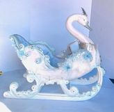 Katherine's Collection Dazzling swan sleigh white