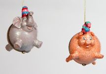 Katherine's collection  pig small surprise box 3"