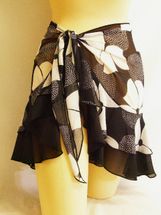 LaPalapa Ruffle Short Sarong Plus size Black white silver threads