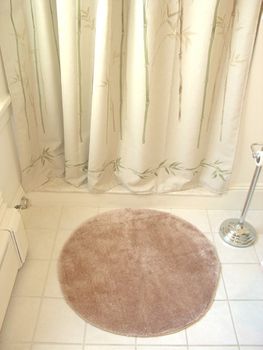 Decorative Plush Bathroom Round Rug 30"