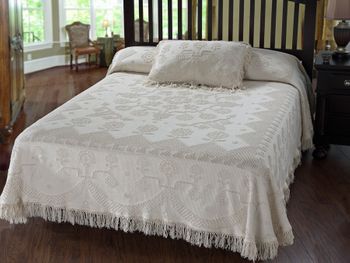Martha Washington's Choice Twin Bedspread