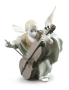 01009186 Heavenly Cellist