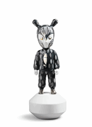 01007898 The Guest by Rolito Small Model. Numbered Edition