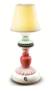 01023921 Sunflower Firefly Table Lamp. Ivory