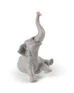01008491 Baby Elephant with Pink Flower