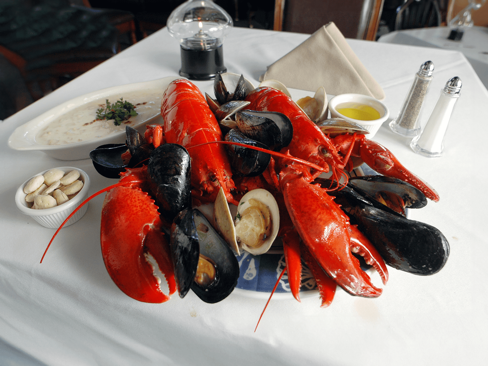 週末セール！２点セット lobster 154 & UNION M Classic Lobster and Shellfish Dinner for Four With Free Shipping!