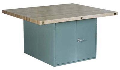 DIVERSIFIED WOODCRAFTS 4-Station Workbench w/0 vises (Quick Ship)-37 Wt-220/180