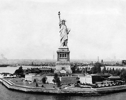 Statue of Liberty Front View, New York City Photo Print