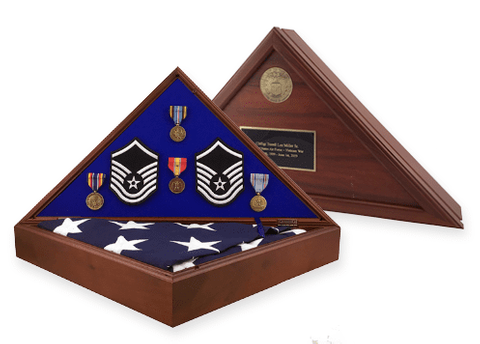 Heritage Flag Walnut Mounting Case