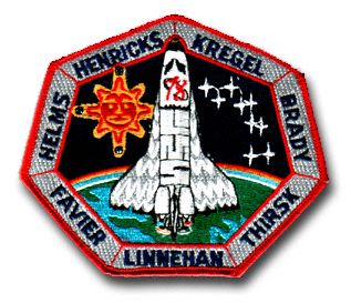 SPACE SHUTTLE COLUMBIA STS-78 - HENRICKS, KREGEL, HELMS, LINNEHAN, BRADY,  FAVIER, THIRSK, DUQUE, UR