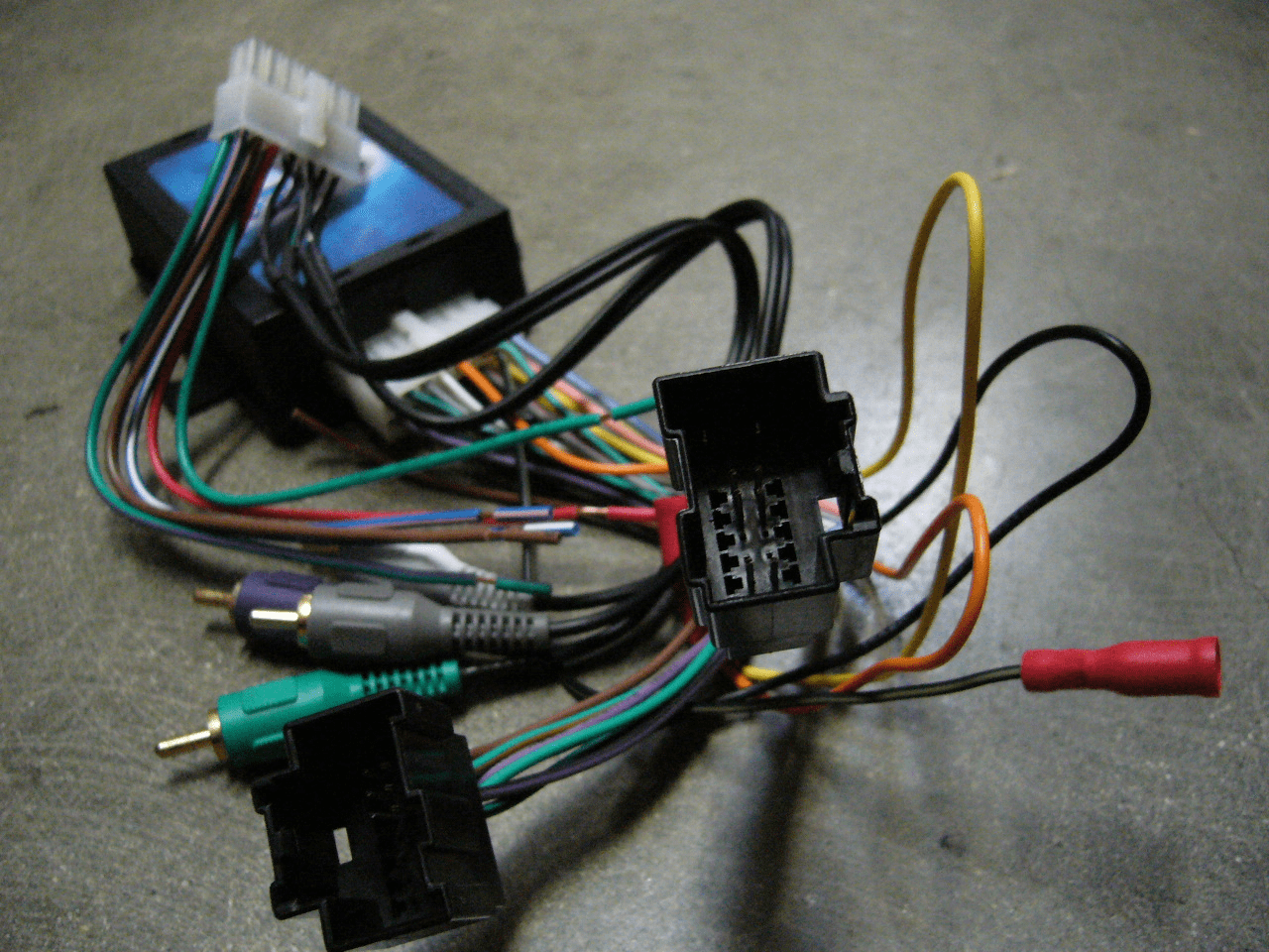 GMOS-Lan 02 Retains Onstar and Chime w/ Navigation 