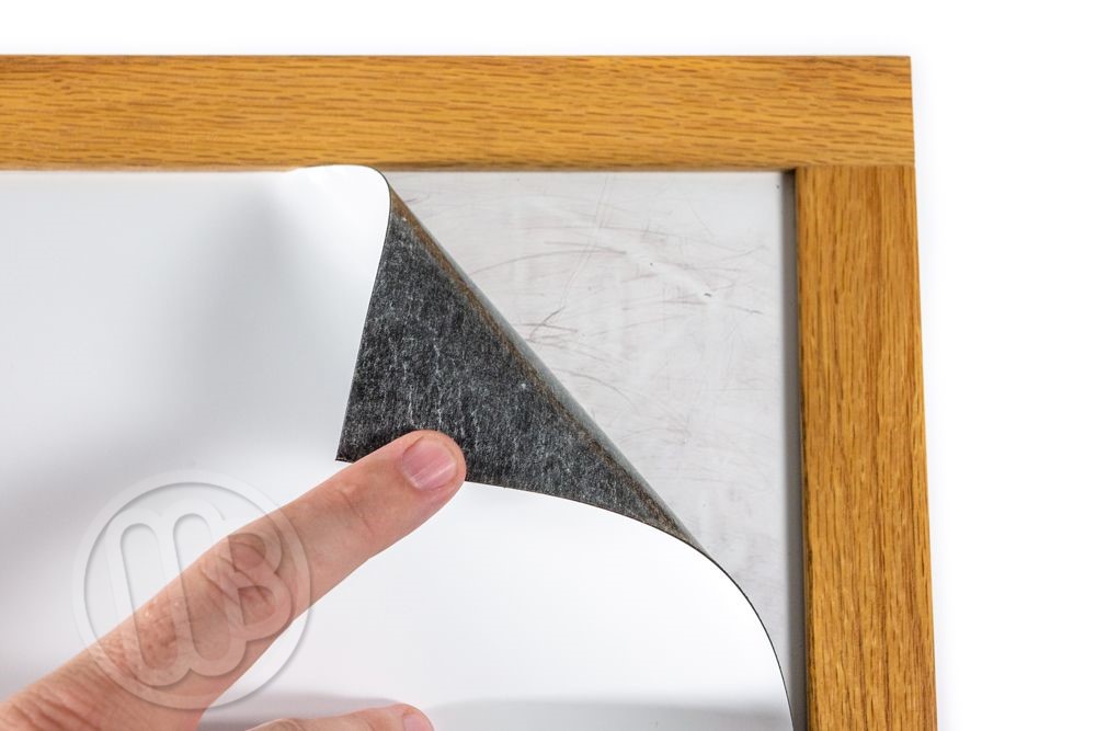 Self Adhesive Dry Erase Receptive Wall Covering by OptiMA