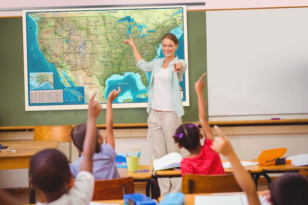 Tackless Paper Display Rails