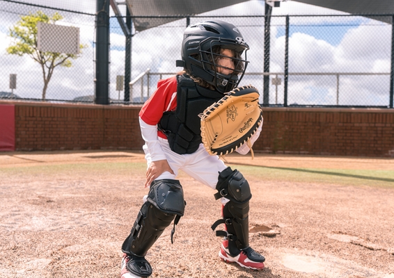 Easton Black Magic 3.0 Black Youth Catcher's Set BKMG3KITTB-BK-TB