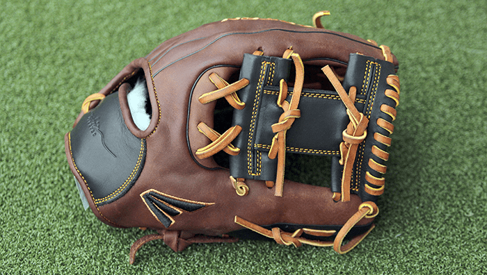 Easton Flagship Series 11.5" Infield Glove M21 (2022)