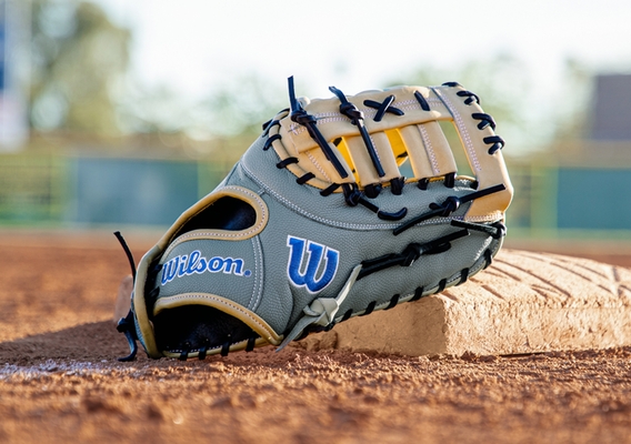 Wilson A2000 Fastpitch Series FP1620SS 12.5" First Base Mitt WBG0740 (2027)