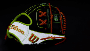 Wilson A2000 Omaha Series "Reflective" 1786 11.5" Infield Glove WBW104090115 (2025)