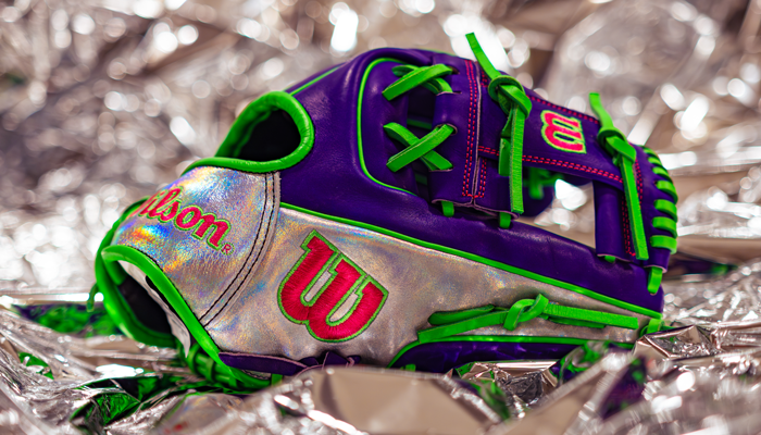 Wilson A2000 Omaha Series "Iridescent" 1786 11.5" Infield Glove WBW104091115 (2025)