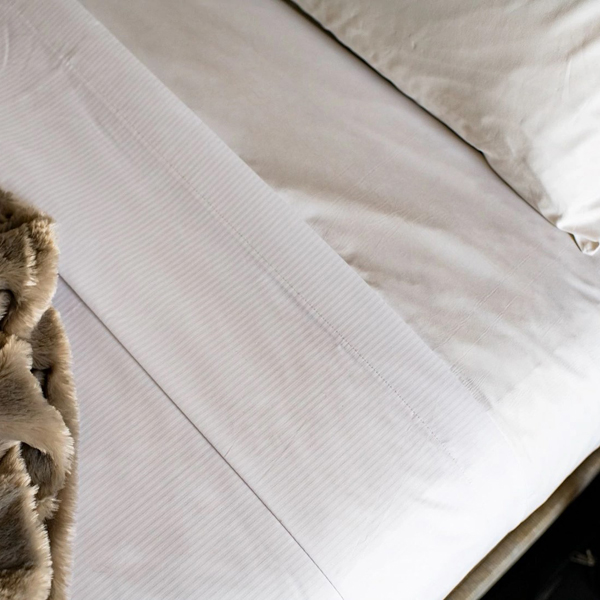 Decorative Top Sheets for Triple Sheeting T250King Size By Tho