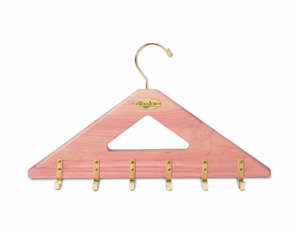 Cedar Belt Hanger