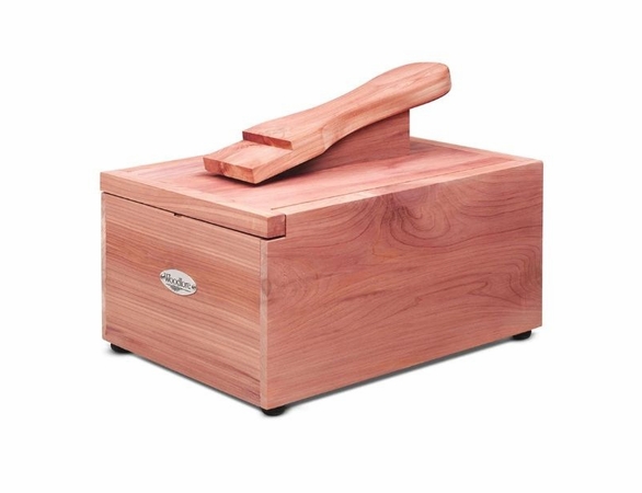 Professional-Style Cedar Shoe Valet