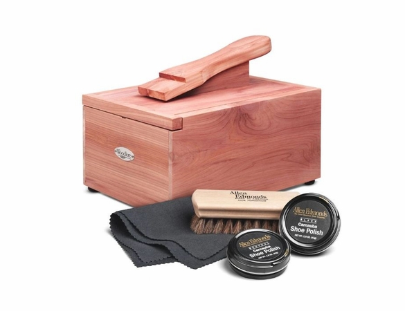 Professional-Style Cedar Shoe Valet with Starter Kit I