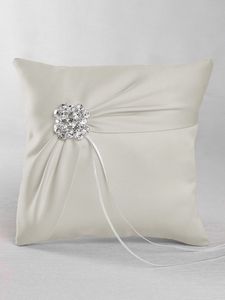 Garbo Wedding Ring Pillow