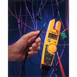 FLUKE T5-600 VOLTAGE, CONTINUITY AND CURRENT TESTER