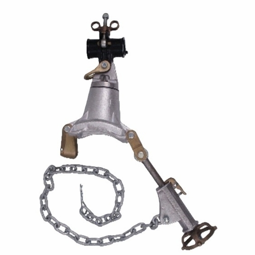 HASTINGS 5745-25 Pole Type Saddle with 2 1/2 inch Pole Clamp