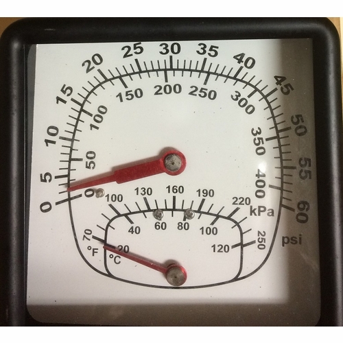 UNIWELD GT562-2 3.5 inch SQUARE L.B.M. 60 PSI/KPA TRIDICATOR GAUGE UPC 69117