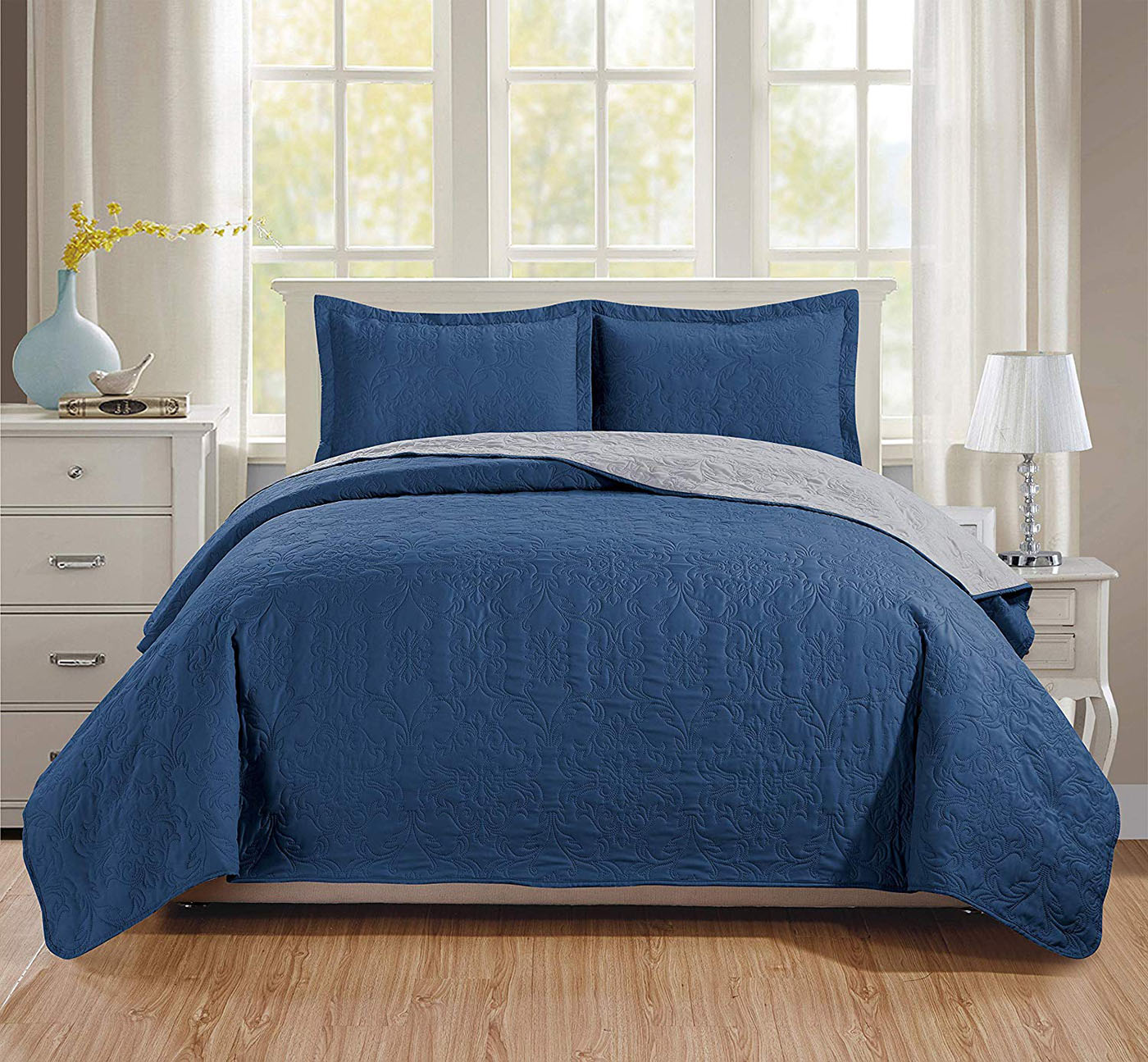 Woven Trends Bedding: 3 Piece Park Avenue Quilt Set: Navy/Gray - Quilt ...