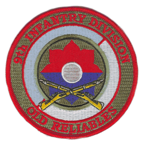 9th Infantry Division Patch with Rifles - 9th Infantry Division ...
