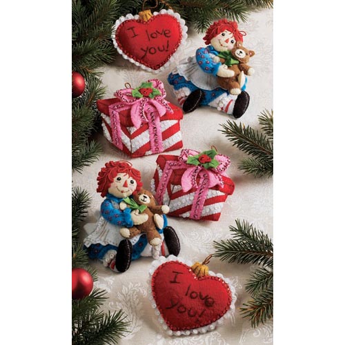 Raggedy Ann Christmas Felt & Sequin 6 Ornaments Kit **Limited