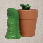 Salt and Pepper Shaker Set Green Thumb 