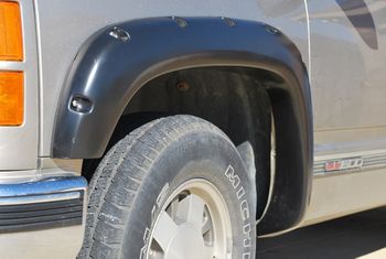 GMC Sierra 1500 HD Lund Elite Rivet Style Fender Flares (1999-2007)