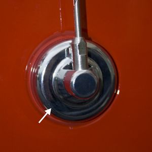 Jeep Wrangler JK Chrome Antenna Base Cover (2007-2018)