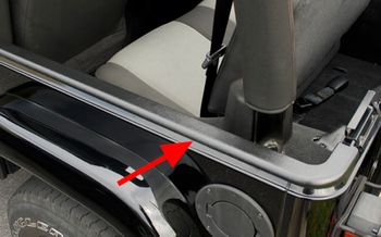 Jeep Wrangler Unlimited (LJ) Black Body Tub Rail Armor - Pair (2004-2006)