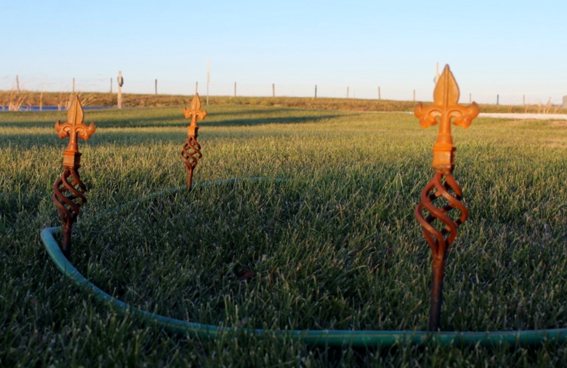 3 Metal Hose Guards Cast Iron Finial Garden Hose Guide