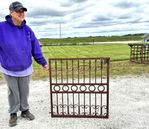 3ft Tall Magnolia Circle Metal Gate For Entrance