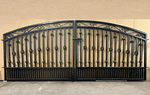 4t x 12w Durango Select Driveway Gate - Puppy Pickets