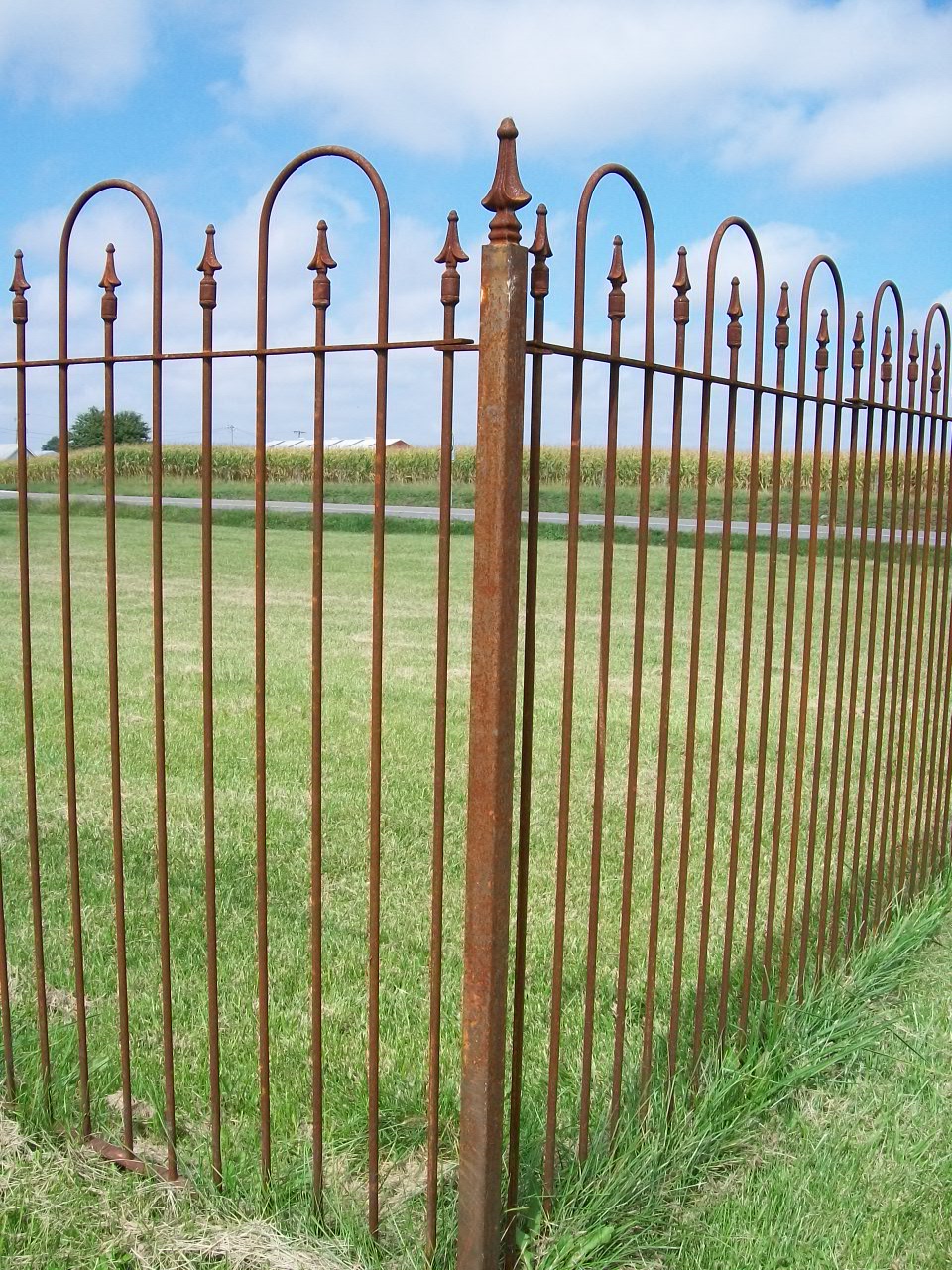 5't Wrought Iron 3 Sided Dog Kennel Pen Enclosure Package