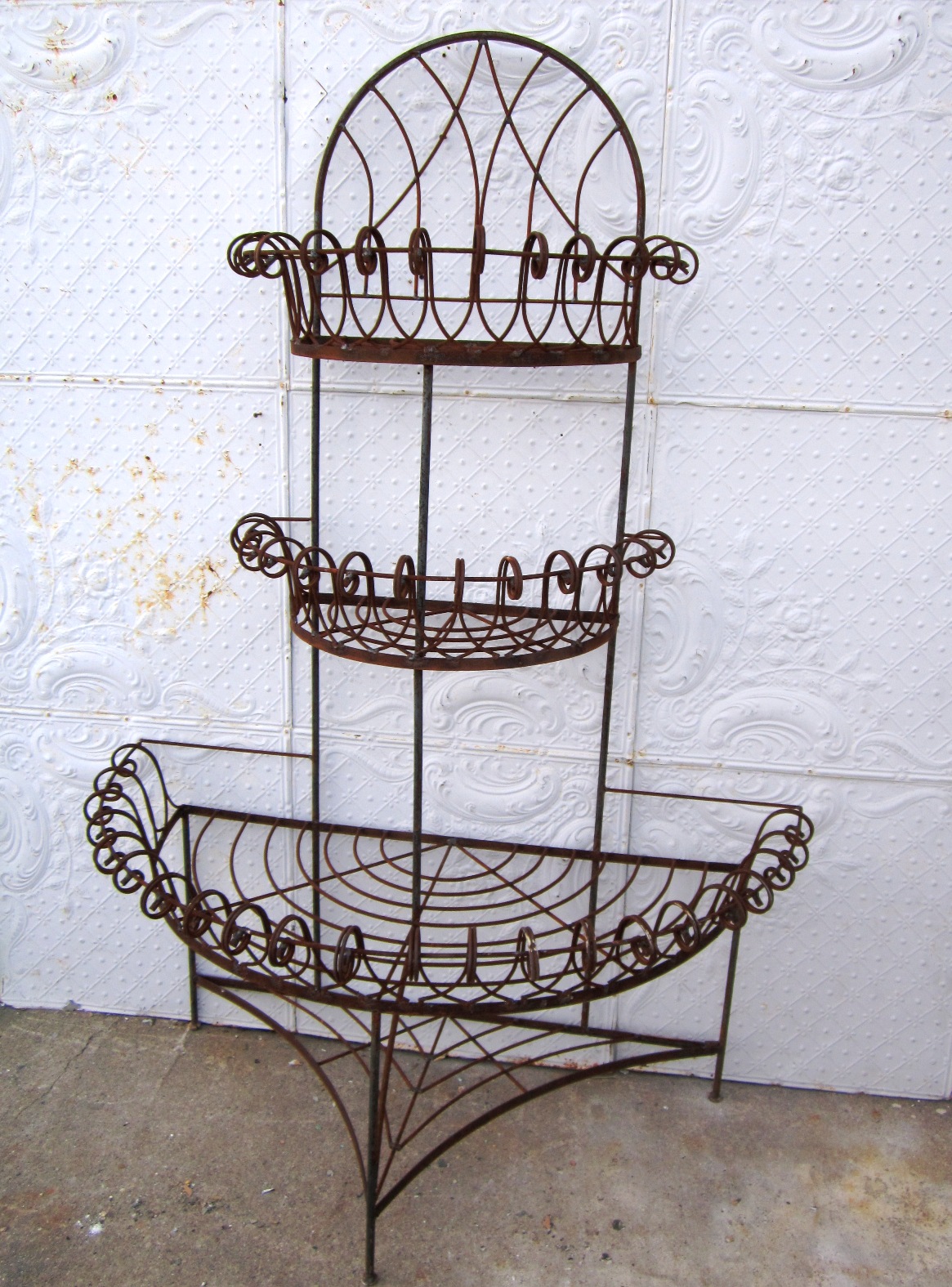 70" Victorian Birthday Cake Plant Stand