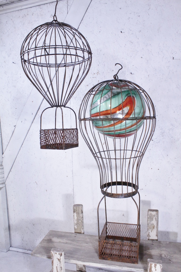 Wrought Iron Small Hanging Gazing Ball Balloon Baskets