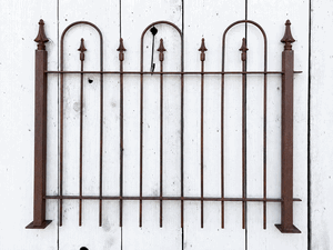 Posts & Fence For Hardscape