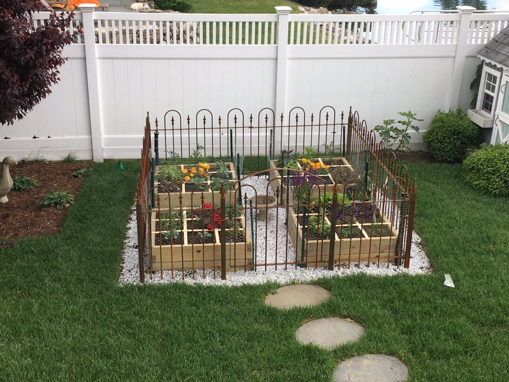 Wrought Iron Garden Fence Enclosure For Raised Bed Plantings